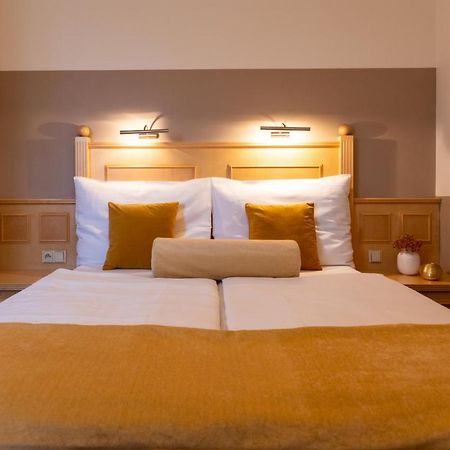 Hotel Abacie & Wellness Валашске-Мезиржичи Экстерьер фото